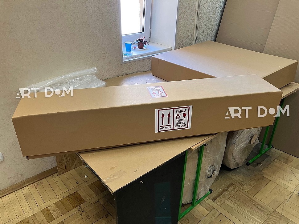 cardboard tube for delivery of paintings abroad