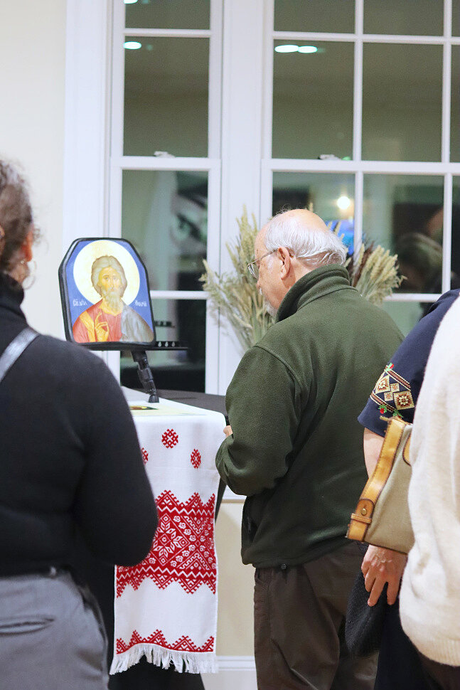 відвідувачі виставки духовний щит у Вашингтоні