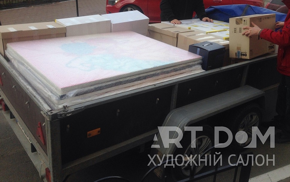 Transportation of art objects across the border, delivery of paintings