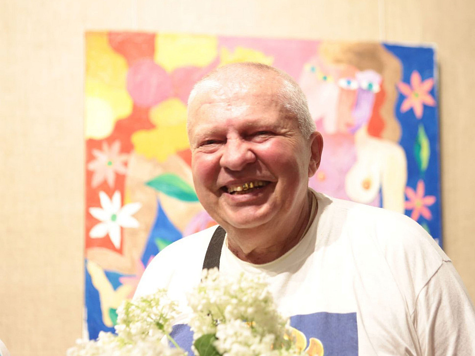 artist Boyko Peter at the exhibition