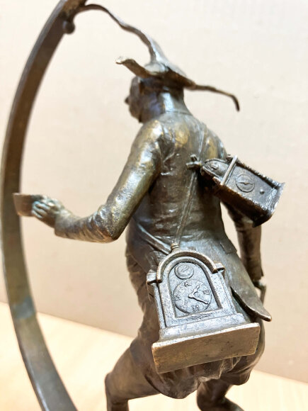 Скульптура Бег по кругу, автор Шевчук Дмитрий