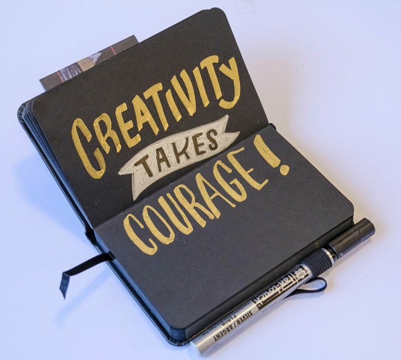 Блокнот Sakura Sketch А6 (9х14см) 140 г/м2 80 л черный Sakura Блокнот Sakura Sketch А6 (9х14см) 140 г/м2 80 л черный Sakura