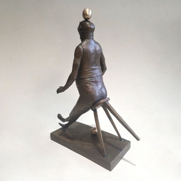 Скульптура Ігри з гравітацією, автор Шевчук Дмитро - продано Скульптура Ігри з гравітацією, автор Шевчук Дмитро - продано