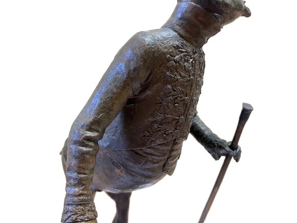 Sculpture Aristocrat, author Dmitry Shevchuk