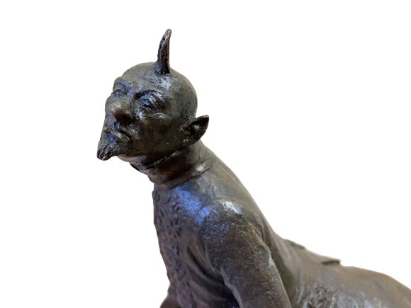 Sculpture Aristocrat, author Dmitry Shevchuk