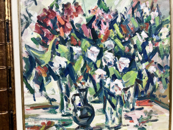 Painting Still life, flowers, artist Nikolay Neklyuenko Painting Still life, flowers, artist Nikolay Neklyuenko