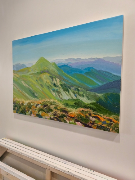 Painting Shpytsi and Rebra Peaks, artist Nina Lytvyn