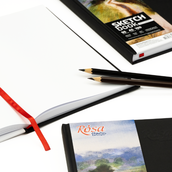 Блокнот для рисунка A4 (21х29,7см) 100г/м2 96л черный ROSA Studio Блокнот для рисунка A4 (21х29,7см) 100г/м2 96л черный ROSA Studio