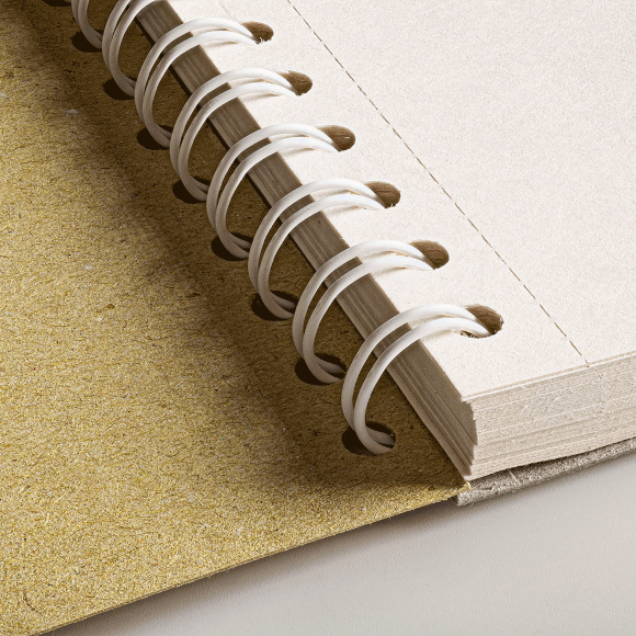 Альбом для эскизов на спирали AUTHENTIC 80г/м2 70л кремовый цвет SM-LT Art Альбом для эскизов на спирали AUTHENTIC 80г/м2 70л кремовый цвет SM-LT Art