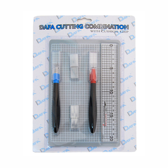 Набор для моделирования 2015: коврик самовосстановительный/2 макетных ножа/сменные лезвия DAFA