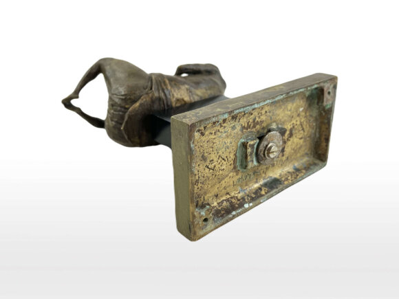 Скульптура Чорний квадрат, автор Шевчук Дмитро Скульптура Чорний квадрат, автор Шевчук Дмитро