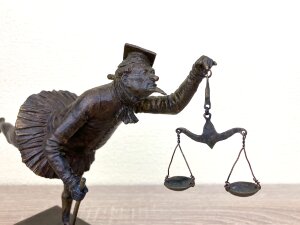 Скульптура Феміда, автор Шевчук Дмитро Скульптура Феміда, автор Шевчук Дмитро