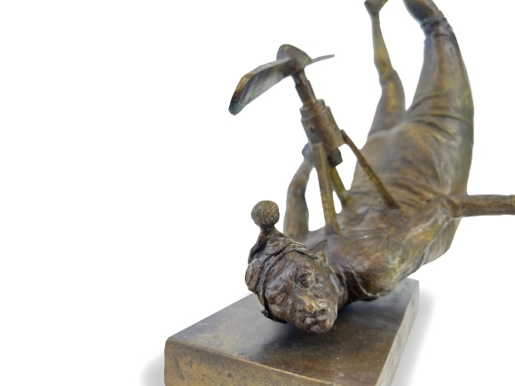 Sculpture Icarus, author Shevchuk Dmitriy