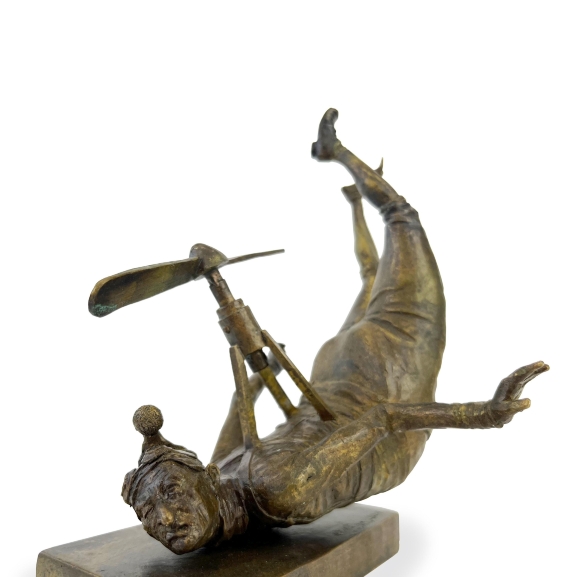 Sculpture Icarus, author Shevchuk Dmitriy